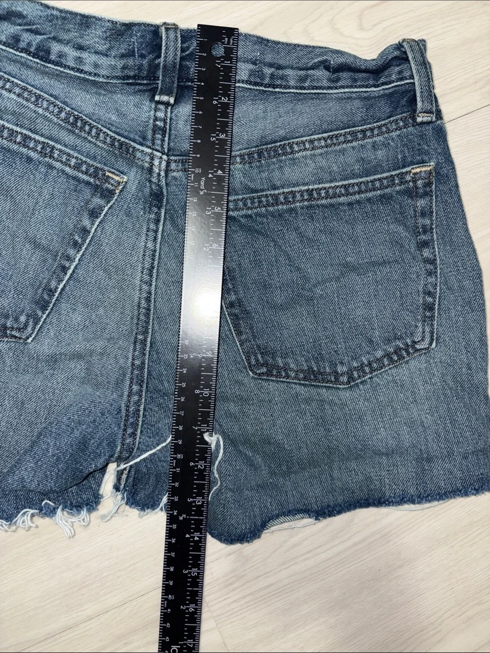 UNIVERSAL THREAD Women’s 90’s Baggy Denim Cutoff Shorts size 2